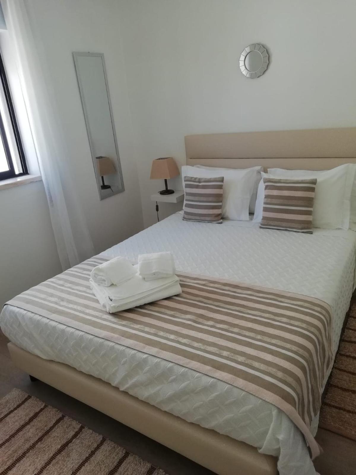 Olhos D'Agua - Penthouse Apartment Nazare Bagian luar foto